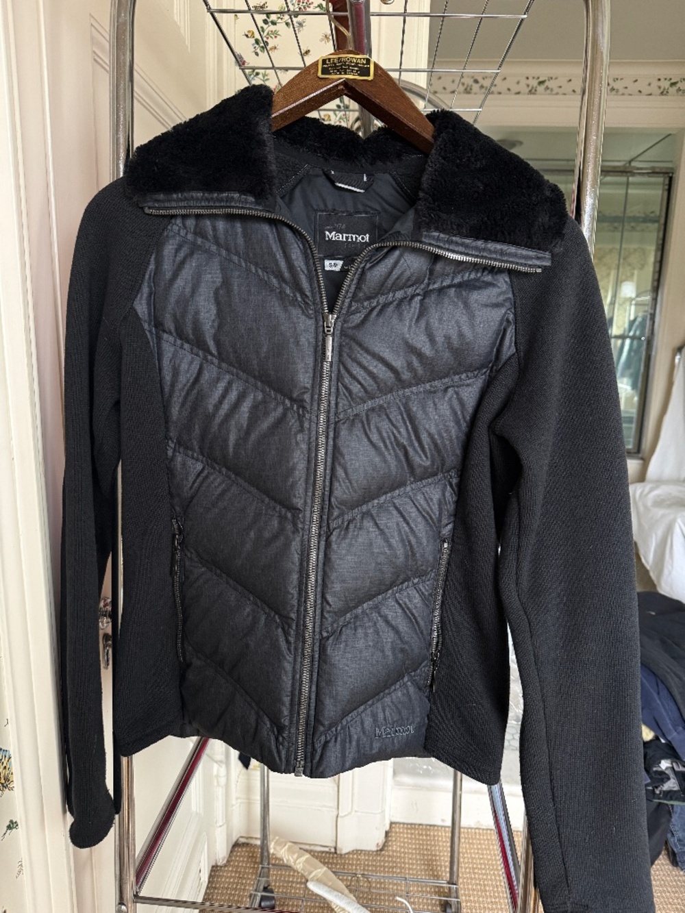 Marmot Black Quilted Fleece Hybrid Jacket Faux Fur Collar Size Small